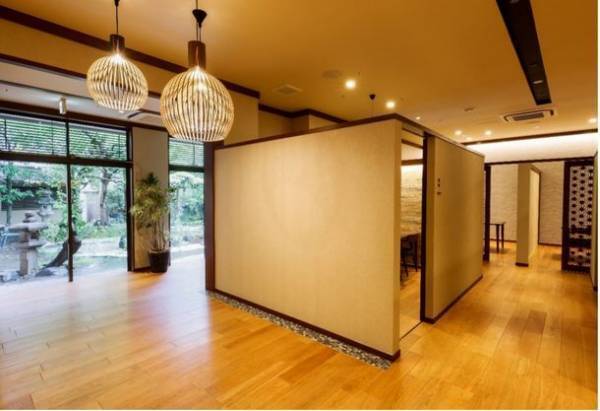 ＜古都奈良の宿　飛鳥荘＞世界遺産を望む屋上テラスラウンジ［白雲-shirakumo-］が8月1日にグランドオープン！