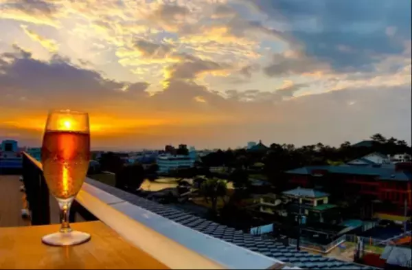 ＜古都奈良の宿　飛鳥荘＞世界遺産を望む屋上テラスラウンジ［白雲-shirakumo-］が8月1日にグランドオープン！