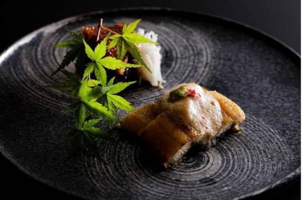 ＜古都奈良の宿　飛鳥荘＞世界遺産を望む屋上テラスラウンジ［白雲-shirakumo-］が8月1日にグランドオープン！