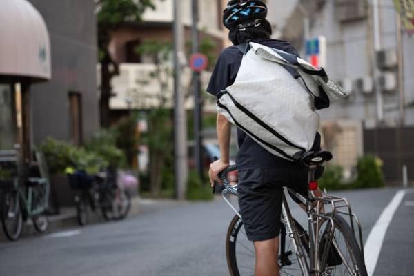 プロダクトデザイナーがつくるバッグ2アイテムを8月1日発売　デザイナーが正直にカタチにするブランド「LIFEWORKPRODUCTS」から