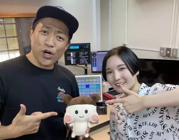 エフエム世田谷「ON AIR もっち～ラジオ」がバージョンアップ！お笑い芸人はなわをメインパーソナリティに迎え、8月7日(日)より放送が毎週日曜日朝11時にお引越し