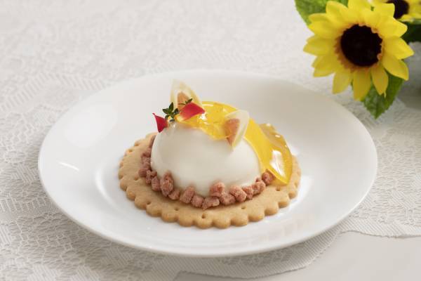 志摩観光ホテル×志摩スペイン村 ダルシネアのバースデースイーツ販売