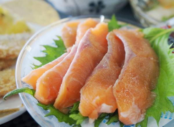 びわ湖の恵みクルーズ「沖島・ウロリ漁見学とビワマス」開催日：8月28日（日）