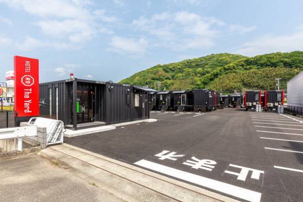 災害時に出動するコンテナホテル「HOTEL R9 The Yard 飯塚」が福岡県飯塚市に2023年1月開業予定