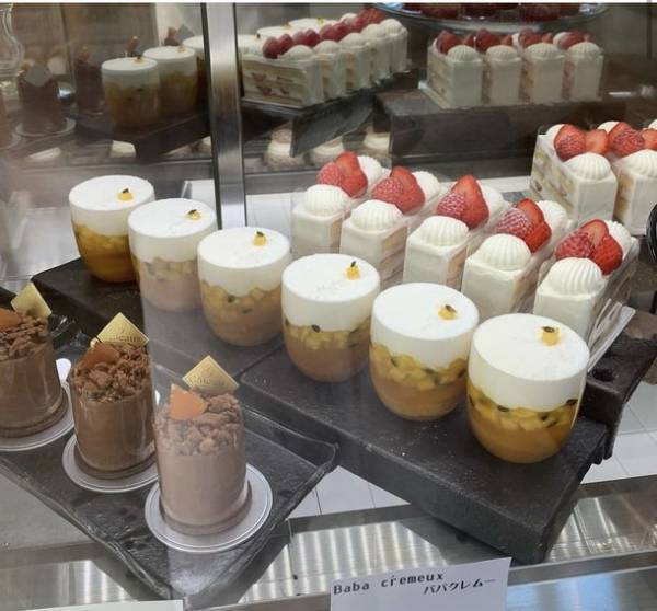 “海をたすけるBAG”『PORTRUNKS』が逗子のpatissier『5bis,KOTSUBO』1周年記念BAGをデザイン！夏限定販売