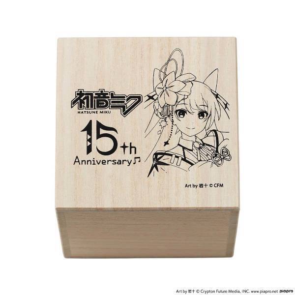 『初音ミク』のデビュー15周年を記念して伝統工芸・江戸切子とコラボした煌びやかな江戸切子グラスが登場♪390点限定で販売