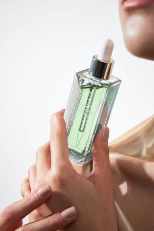 韓国発ドクターズコスメ「Carenology95」の美容液「リブルーリジェネレイティングセラム」が韓国で累計販売数167万本を突破。注目コスメCarenology95が日本での卸展開を強化！