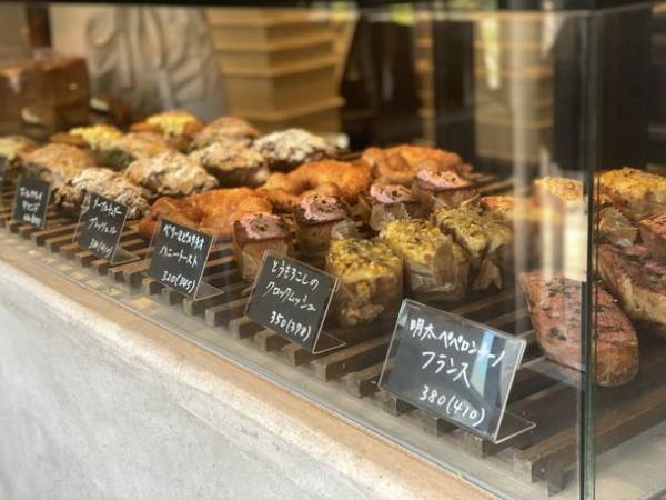 栃木県に初上陸！世界初の食パンで東京・名古屋で連日行列！「One Hundred Bakery 栃木店」が関東初のイートイン業態で8月20日にNEW OPEN！