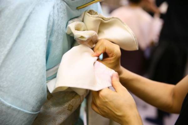 “ママ振”を“一人で着られる着物”にしませんか？誰でも5分で着られる道具不要な『マジカル着物』の加工相談の受け付けを開始！