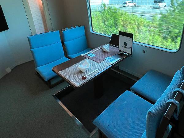 【動画あり】～観光特急「しまかぜ」往復個室プレミアムツアー～