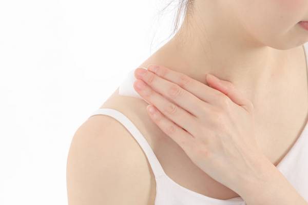 ジュワッと潤うボディ用炭酸クラッキングフォーム『sparkling shot』が9月13日より店頭発売