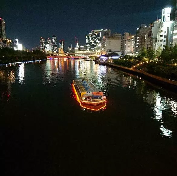 水都大阪で「寄り道」しよう。都心のサンセットクルーズを期間限定運航!