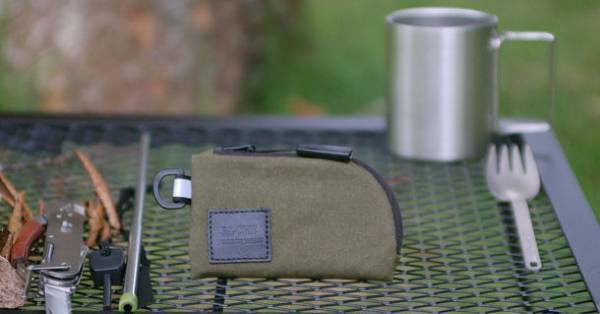 焚き火や料理で火の粉を気にせず手ぶらで過ごせる！超軽量耐水ミニ財布【アウトドア UL ミニウォレット】シリーズのキャンプに対応した難燃モデルが8月18日(木)に販売開始