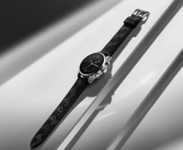 モンブランがスマートウォッチをリニューアル　最新バージョンのWear OS by Google(TM)を搭載した「SUMMIT 3」を2022年8月に発売