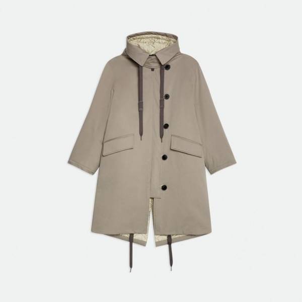 ルカ・オッセンドライバーが手掛けるカプセルコレクション「Theory Project by Lucas Ossendrijver」　2022年9月7日(水)より発売