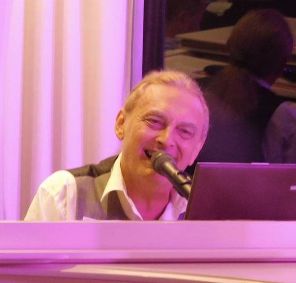 『東アジア文化都市2022大分県交流事業』　8/27(土)に国際色豊かなアーティストが出演するスペシャルライブを開催！