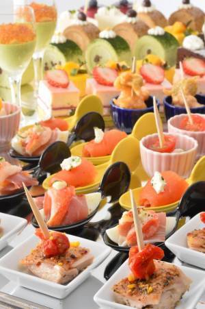 実りの秋到来！フォーポイントバイシェラトン函館　4日間限定「秋のファミリーディナーブッフェ」を開催