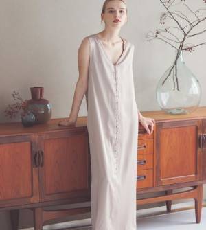 大人の女性が着られる、程良い肌見せと品の良さを兼ね備えたルームウェアブランド『Chelcy』が誕生