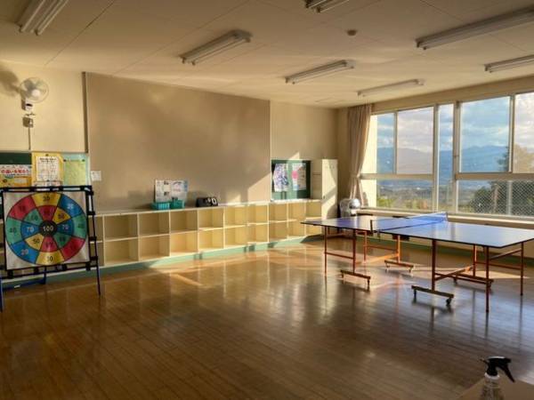 和歌山の新感覚キャンプ場に学校給食カフェ『SHINODA CAFE』が8/20オープン！