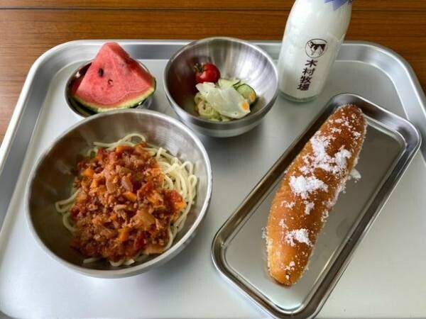 和歌山の新感覚キャンプ場に学校給食カフェ『SHINODA CAFE』が8/20オープン！