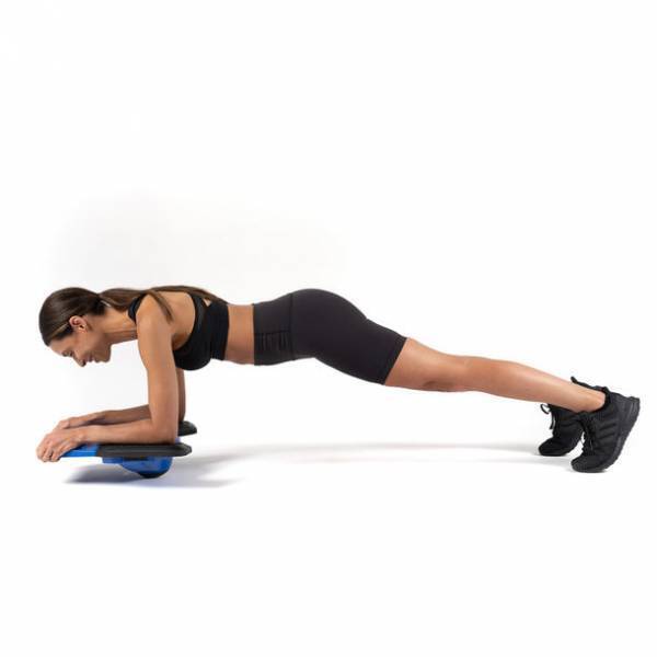 日本初上陸！日本初上陸のゲームをしながら体幹を鍛えられるプランクボード『STEALTH GO』を8月25日より販売開始