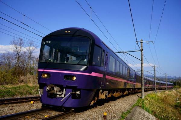 ビッグホリデーで貸切運行　485系お座敷列車「華」で行く“10月29日限定出発”の越後路の魅力にふれる特別ツアー発売