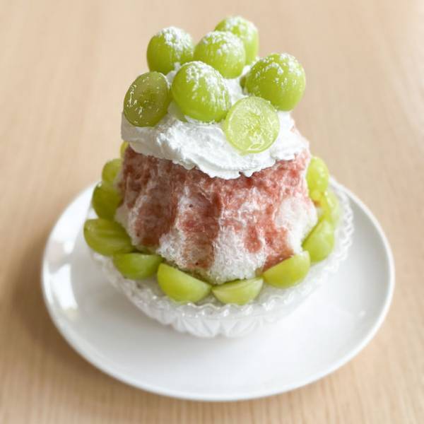 朝採りシャインマスカットがたっぷり！フルーツ王国岡山・こびとのおやつで8月27日(土)よりシャインマスカットミルクかき氷新登場