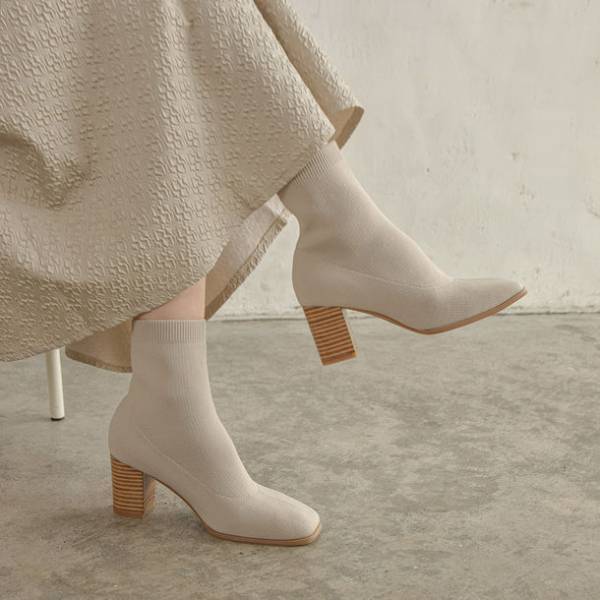 7cmヒールなのに1万歩歩ける！？前年完売の「感動ブーツ」にニットタイプと5cmヒールが登場