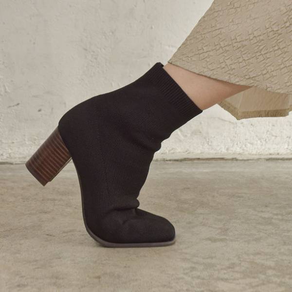 7cmヒールなのに1万歩歩ける！？前年完売の「感動ブーツ」にニットタイプと5cmヒールが登場