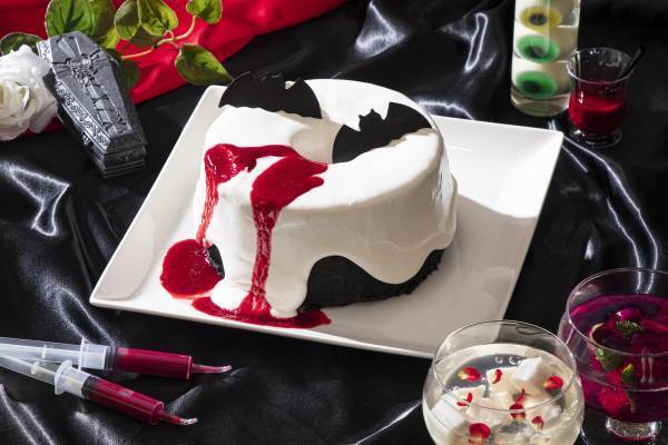 ホテル京阪 京橋 グランデ レストラン「ロレーヌ」にてスイーツバイキング「スゥイーツ オブ ドラキュラ～黄昏時のブラッディタイム～」を開催します！