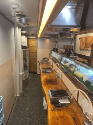 立喰い焼肉の元祖『立喰い焼肉 治郎丸』が8周年を迎え新宿本店を9月1日にリニューアルオープン！