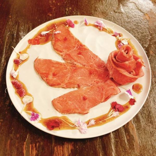 ヒトの肩甲骨をはがしたら、次はウシの肩甲骨だ！肩甲骨はがし×ミスジの異色コラボ企画がスタート