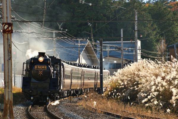 約30年ぶりに秩父市にオープンしたシネコンを記念して「SLユナイテッド・シネマ ウニクス秩父 開業記念号」を9/17(土)に運行！9/18(日)に「SLちちぶシャインマスカット郷」、9/25(日)に「SL CHICHIBU FARM STAY EXPRESS」を運行