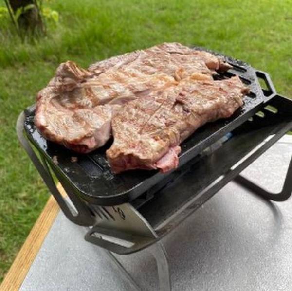 福井の5人の職人が開発！ラージメスティンに収まる極厚鉄板＆焚き火台の「至高のソロステーキセット」　先行予約販売をMakuakeにて9月2日(金)に開始！