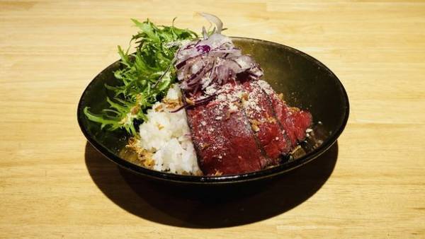 商業捕鯨再開3年目を記念して、パスタやTKGなどのくじら料理やグッズが登場　イベント「くじら博」が新大久保駅ビル3階で9月25日開催！