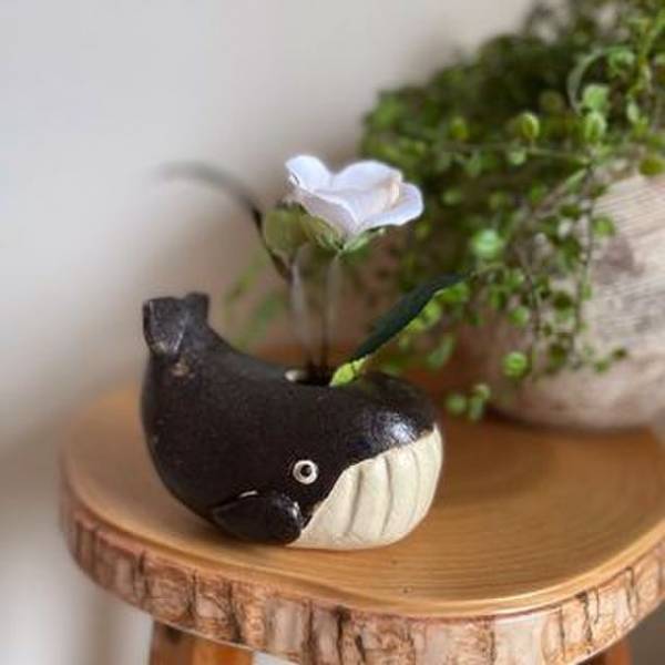 商業捕鯨再開3年目を記念して、パスタやTKGなどのくじら料理やグッズが登場　イベント「くじら博」が新大久保駅ビル3階で9月25日開催！