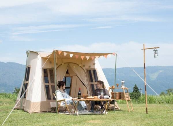 Makuakeで応援購入総額2,600万円を突破した広々ロッジ型テント「Dolce lodge」が10月20日発売