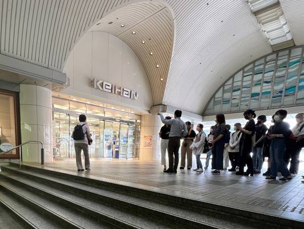 京阪百貨店×京都芸術大学！2022年クリスマス商戦のメインビジュアルを協働して作成中