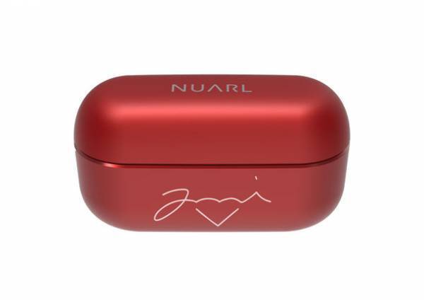 NUARLの社会貢献活動に山崎あみさんの協力が決定　サイン入り完全ワイヤレスイヤホンを受注販売