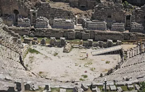 【トルコ共和国大使館・文化広報参事官室】アンタルヤの夏は長い