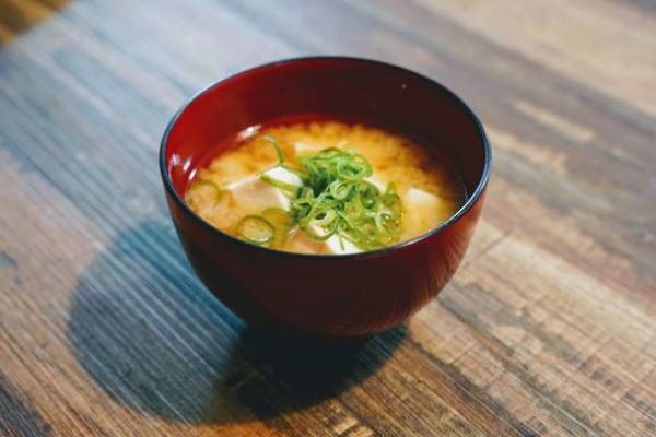 「秋バテ」対策は週1回の『ゆる断食』MCTをオンオイルして味も健康作用もグレードアップ！