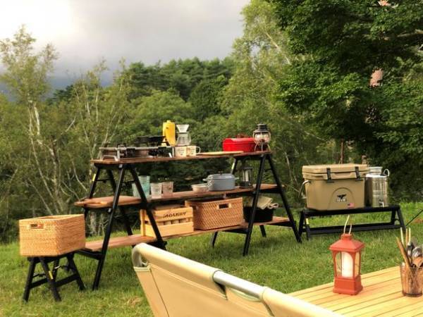 脚立は脚立として使わないのが主流！？キャンプでもインテリアでも映え確定のステップスツールを9/22より発売