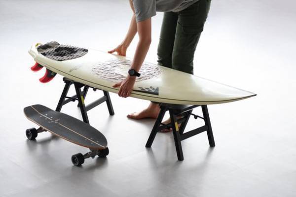 脚立は脚立として使わないのが主流！？キャンプでもインテリアでも映え確定のステップスツールを9/22より発売