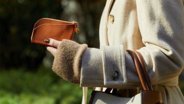 最高に快適な支払い体験を実現するためのこだわり　ミニウォレットの再発明「SMART PAY LEAVES」を先行販売開始