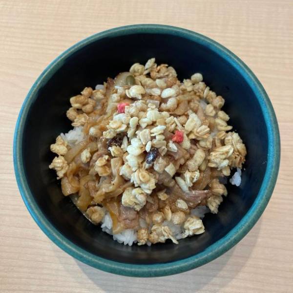 10月2日はグラノーラの日！忙しい朝に！「フルグラ(R)」ならワンボウルで一汁三菜の栄養。