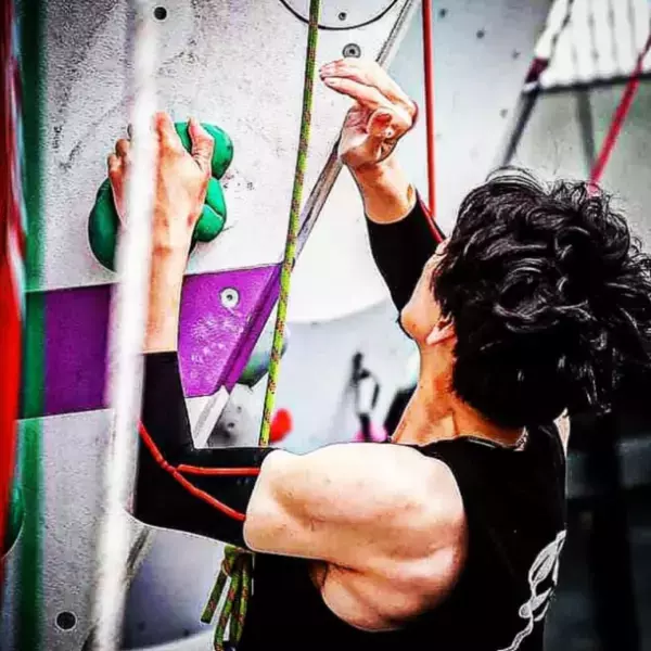 パラクライマー大内 秀之(一般社団法人フォースタート理事長)が、『パリコレ』ファッションショーに「車いすアスリートモデル」として出演決定！　一般社団法人日本障がい者ファッション協会主催 WFR