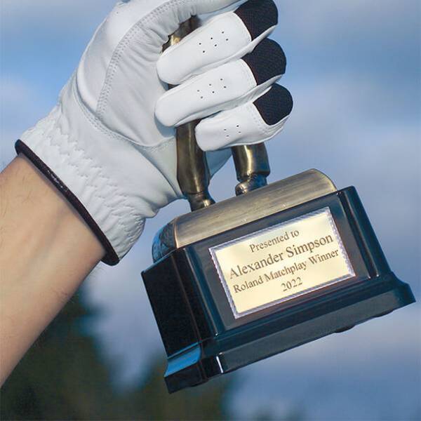 金属素材を使ったプレミアムなオリジナルグッズが簡単に製作できるデスクトップタイプのメタルプリンター　VersaSTUDIO MPX-90S発表