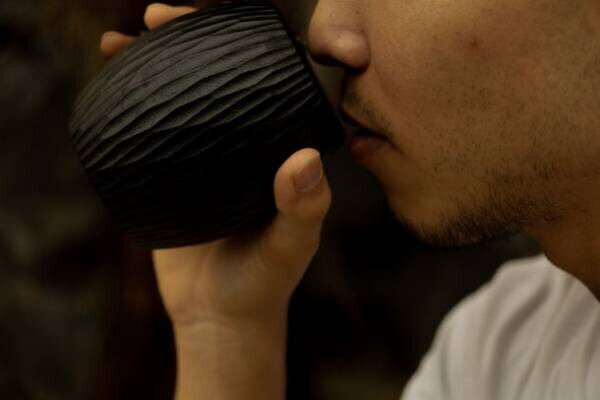 飲み口を薄くする技術で、いつもの1杯が極上の1杯に。国産ケヤキのマグカップ『加賀ククサ』9月26日(月)より「Makuake」にて先行販売開始！