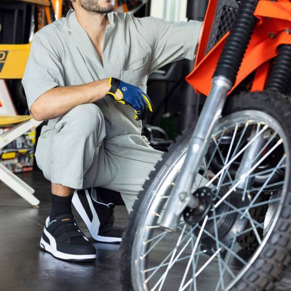 PUMA SAFETY「ヘリテイジ」シリーズにベルトモデルが新登場2023年1月21日発売で、PUMA SAFETY取扱店にて予約受付中！