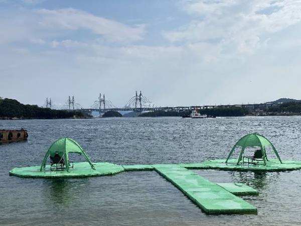 海,川,池など波と水辺を感じる新しい時間を提供！自分達だけの空間を楽しむ「連結浮島(アクラスラー)」が11月1日発売！